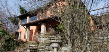 Country House in the Hills - panoramic view 