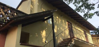 Colline di Casteggio -  Case da ristrutturare - co-housing famigliare 