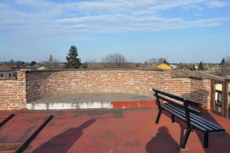 Villa indipendente di carattere con terrazza 