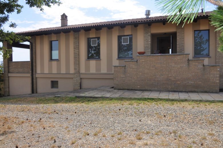 Farm with dining facility, vineyards, wildlife area