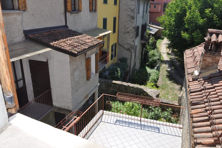 Palazzetto d'epoca centro storico con terrazzo