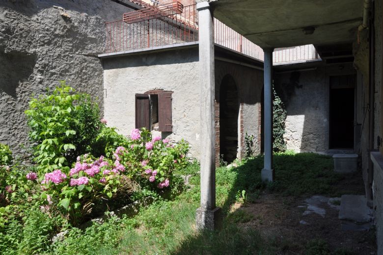 Palazzetto d'epoca centro storico con terrazzo