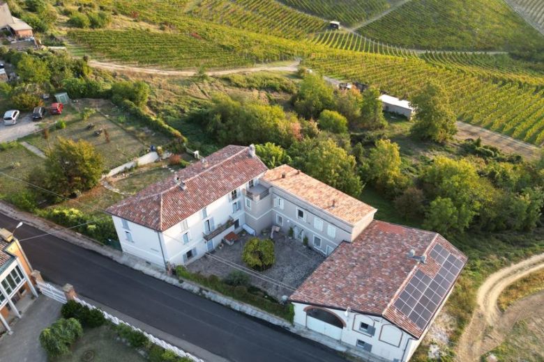 Storica dimora sulle colline dell'Oltrepò Pavese 