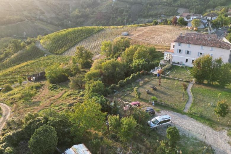 Storica dimora sulle colline dell'Oltrepò Pavese 