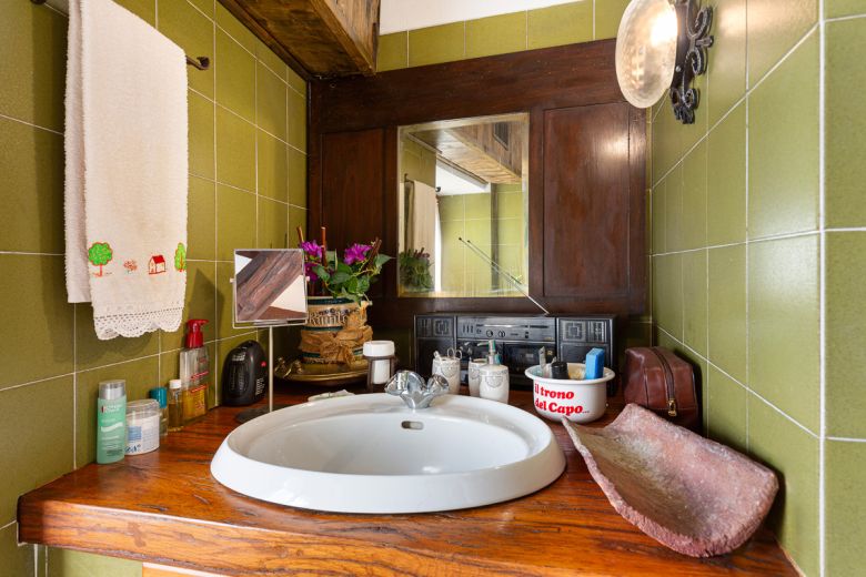 Antica dimora  sulle colline di Castana in Oltrepò Pavese 