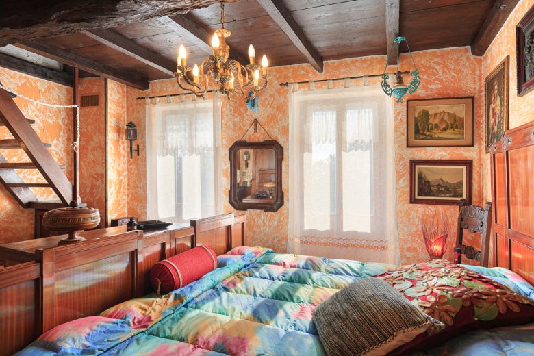 Antica dimora  sulle colline di Castana in Oltrepò Pavese 