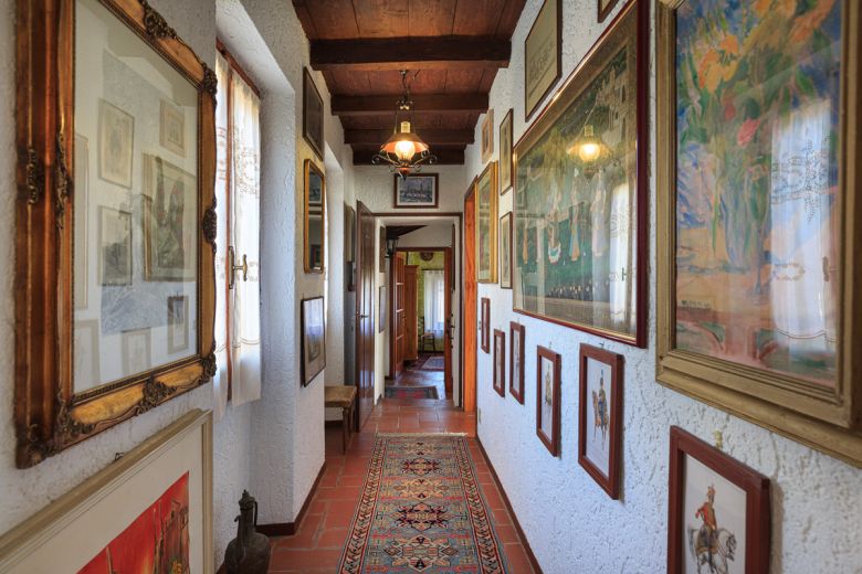 Antica dimora  sulle colline di Castana in Oltrepò Pavese 