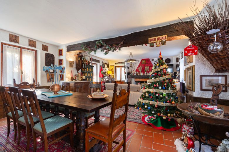 Antica dimora  sulle colline di Castana in Oltrepò Pavese 