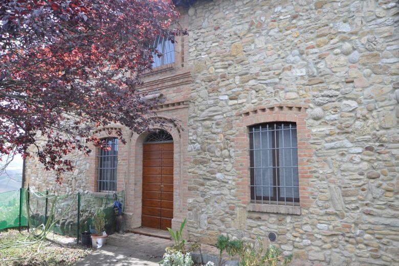 La casa degli Ulivi sulle colline piacentine 