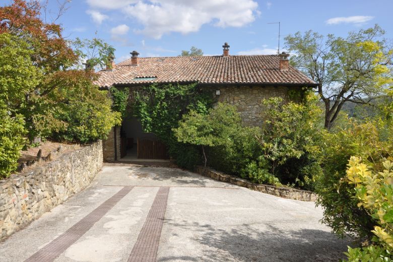 La casa degli Ulivi sulle colline piacentine 