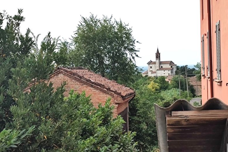 Colline di Casteggio -  Case da ristrutturare - co-housing famigliare 