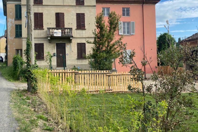 Colline di Casteggio -  Case da ristrutturare - co-housing famigliare 