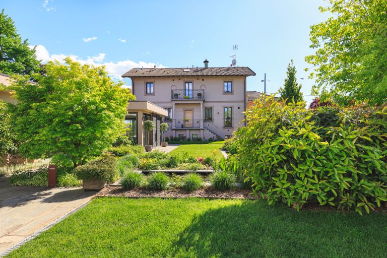 40 km da Milano l'alternativa green una Villa perfetta!! 
