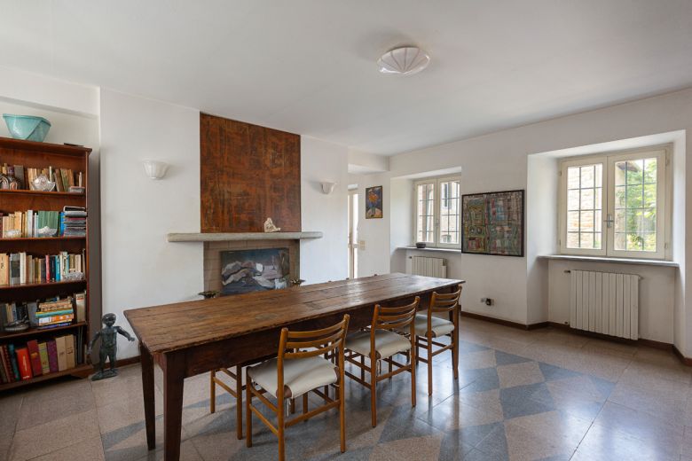 Oltrepò Pavese - Abitazione indipendente con antichi edifici in sasso 