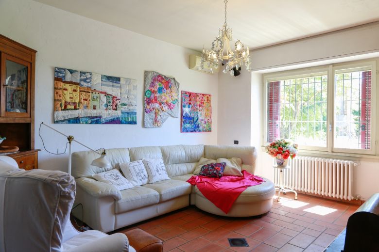 Storica cascina di pregio con giardino alle porte di Pavia