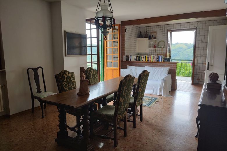 Co-housing famigliare sulle colline piacentine e altro 