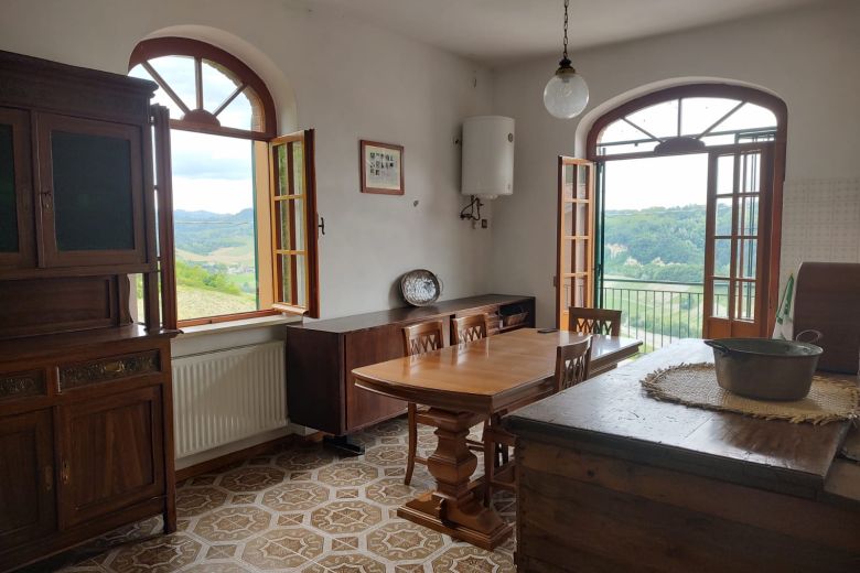 Co-housing famigliare sulle colline piacentine e altro 