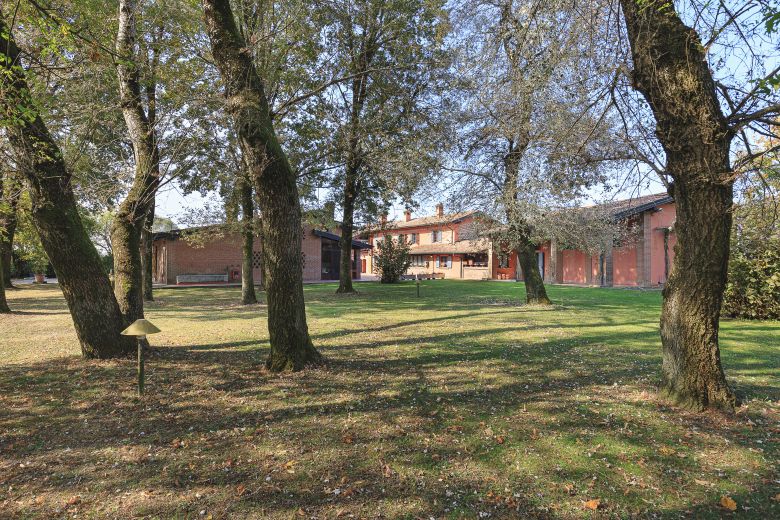 Immobile di pregio nella campagna pavese Immobile di pregio nella campagna pavese
