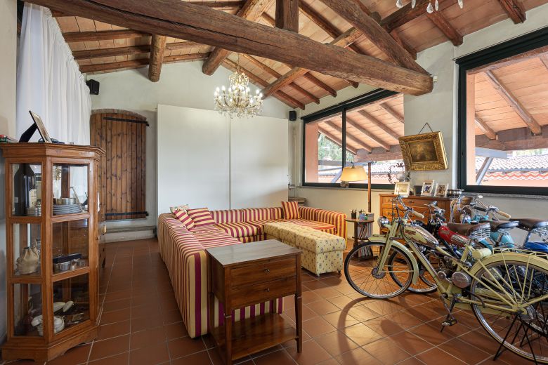 Immobile di pregio nella campagna pavese Immobile di pregio nella campagna pavese