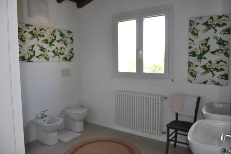 Hills of the Oltrepò Pavese - Country house in the panoramic green 