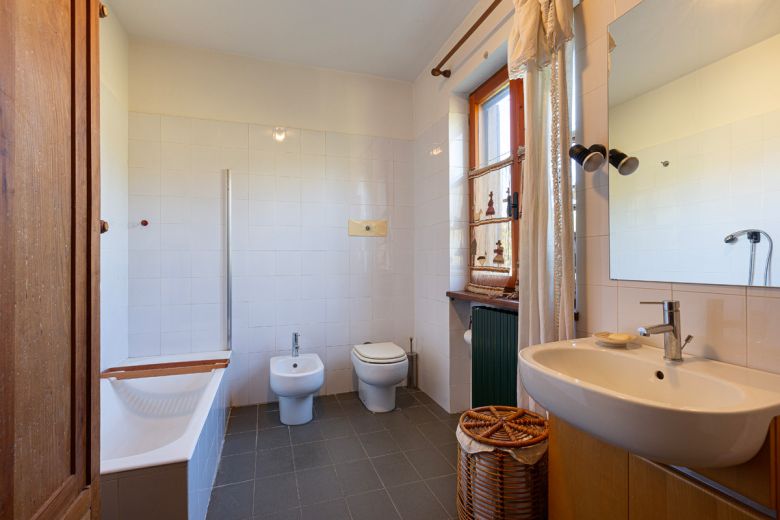 A Country House on the Hills of Oltrepò Pavese - Prà del Gatto Village