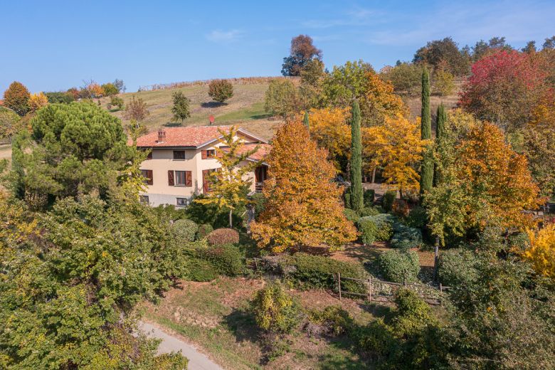 A Country House on the Hills of Oltrepò Pavese - Prà del Gatto Village