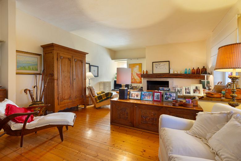 Colline Piacentine Podere con casa in sasso d'epoca Colline Piacentine Podere con casa in sasso d'epoca