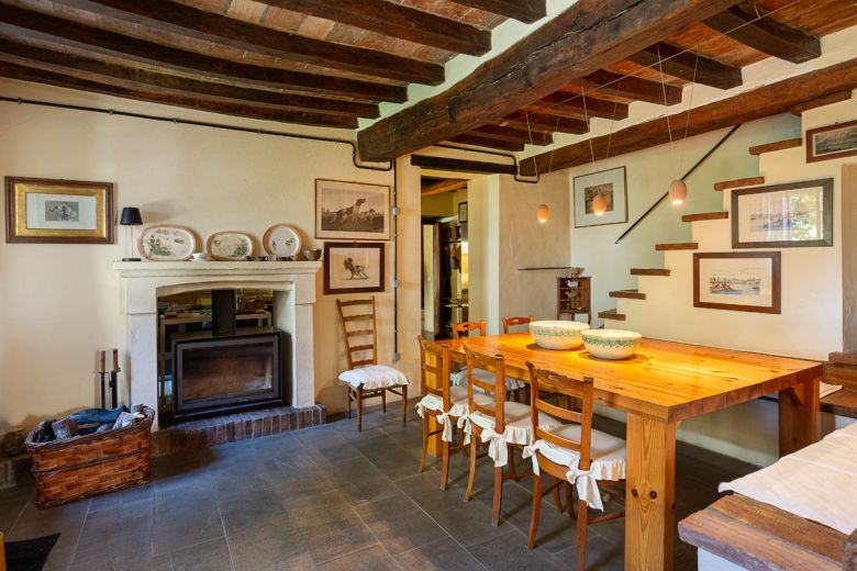 Colline Piacentine Podere con casa in sasso d'epoca Colline Piacentine Podere con casa in sasso d'epoca