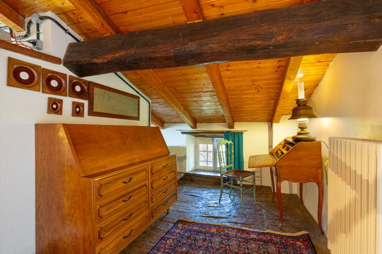 Colline Piacentine Podere con casa in sasso d'epoca Colline Piacentine Podere con casa in sasso d'epoca