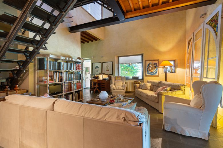 Colline Piacentine Podere con casa in sasso d'epoca Colline Piacentine Podere con casa in sasso d'epoca