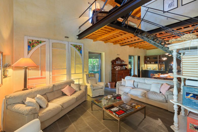 Colline Piacentine Podere con casa in sasso d'epoca Colline Piacentine Podere con casa in sasso d'epoca