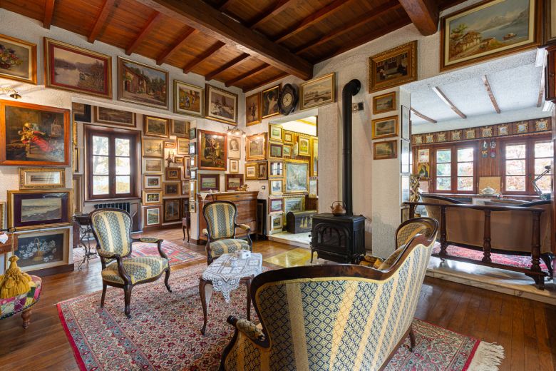 Garlasco - Antica casa di campagna con parco 