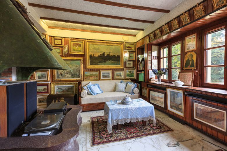 Garlasco - Antica casa di campagna con parco 