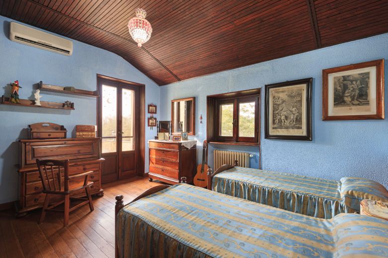 Garlasco - Antica casa di campagna con parco 