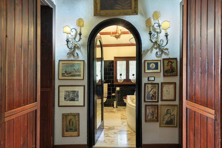 Garlasco - Antica casa di campagna con parco 