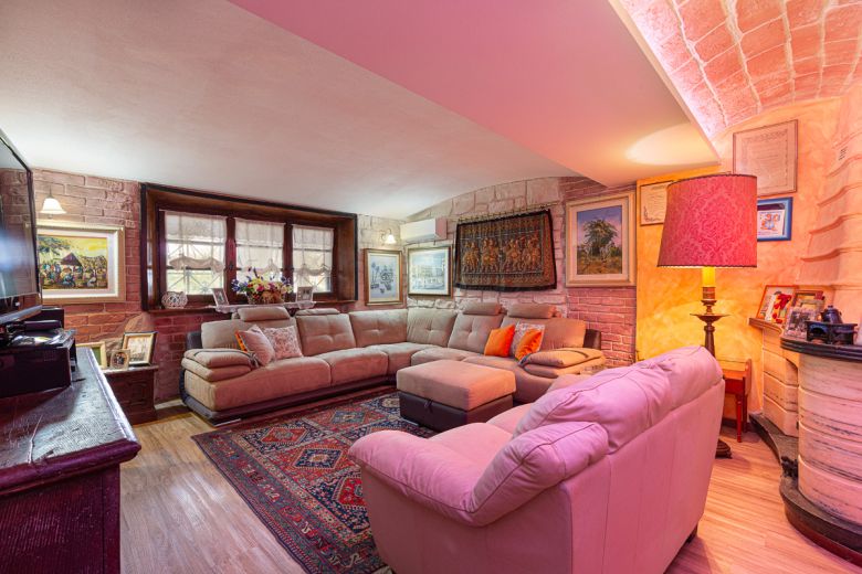 Garlasco - Antica casa di campagna con parco 