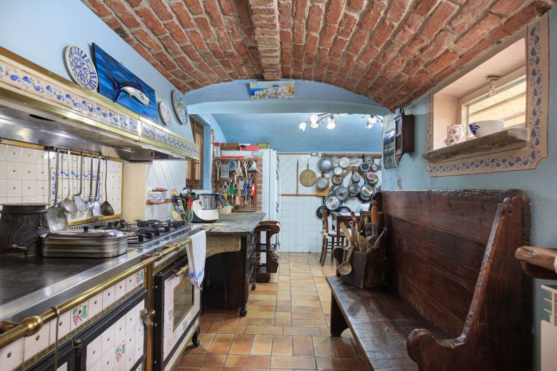 Garlasco - Antica casa di campagna con parco 