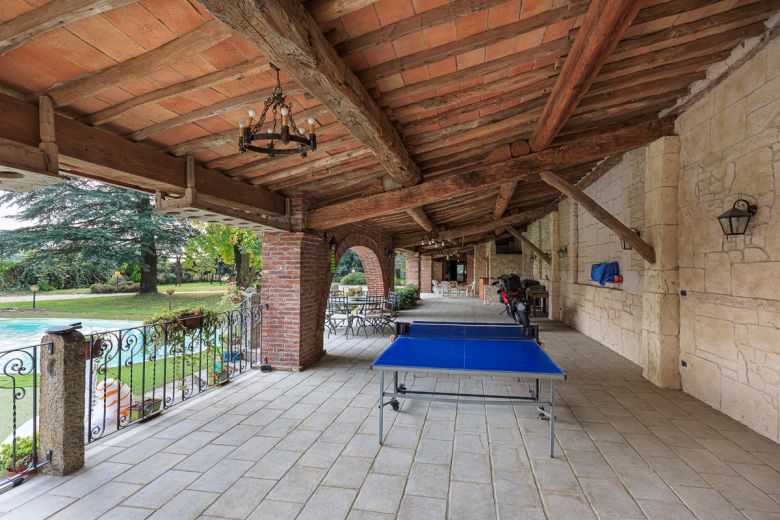 Garlasco - Antica casa di campagna con parco 