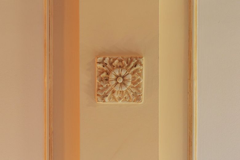 Milano Sud Ovest  -  Casa di pregio con giardino esclusivo