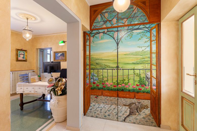 Milano Sud Ovest  -  Casa di pregio con giardino esclusivo