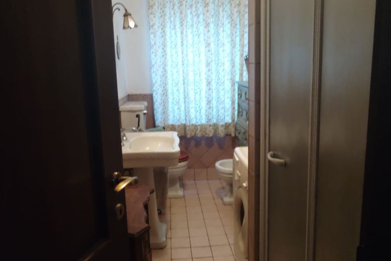 Casa in sasso con giardino e rustico a pochi km da Varzi Casa in sasso con giardino e rustico a pochi km da Varzi