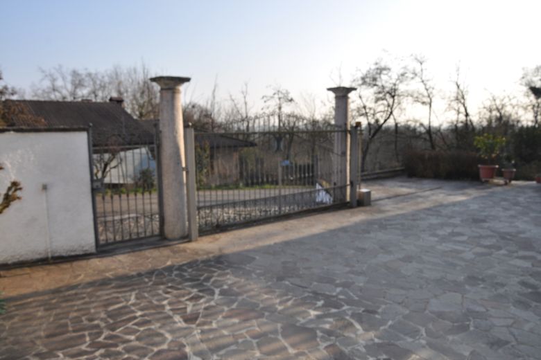 Miradolo Terme (PV) ​​​​​​​Prestigious Liberty-Style Villa for Sale – Less than 50 km from Milan