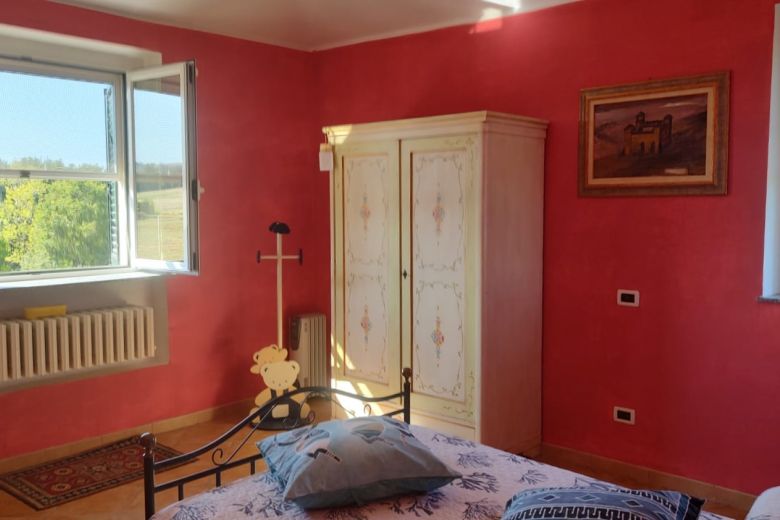 Villa di Rappresentanza con Piscina e Giardino