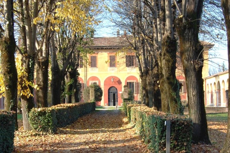 Porzione Palazzo Settecentesco Milano 22 km Porzione Palazzo Settecentesco Milano 22 km
