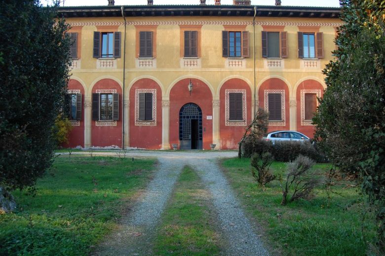 Porzione Palazzo Settecentesco Milano 22 km Porzione Palazzo Settecentesco Milano 22 km