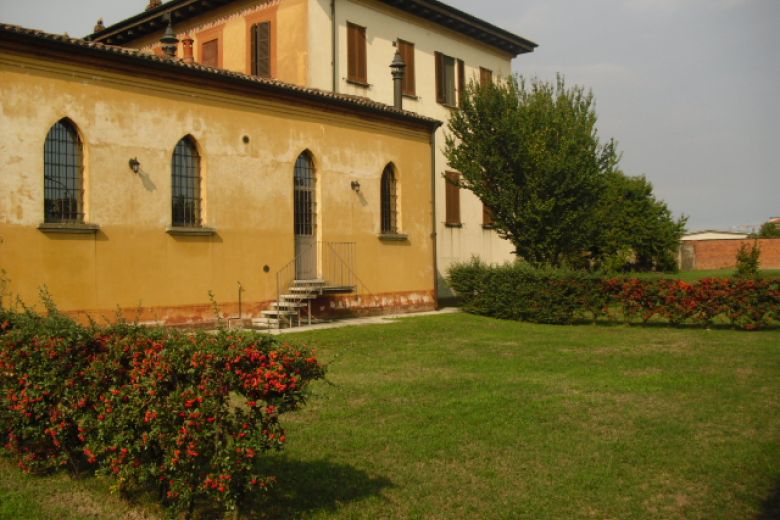 Porzione Palazzo Settecentesco  Milano 22 km 