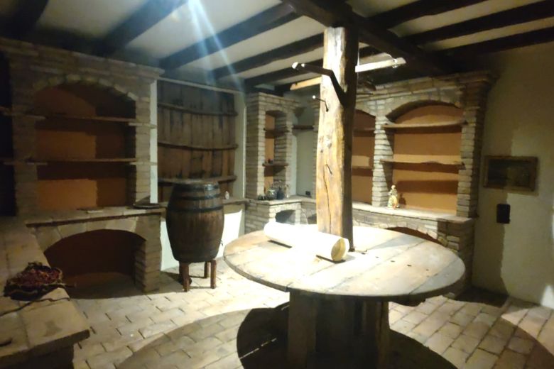 Porzione di Casale in Sasso – Appartamento + Laboratorio