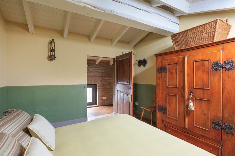 Nella campagna piacentina rimarchevole dimora di pregio Nella campagna piacentina rimarchevole dimora di pregio