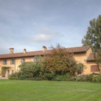 High prestige estate in the Lombard countryside