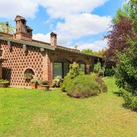 Alagna - Ancient country house with park in the Lombard Countryside